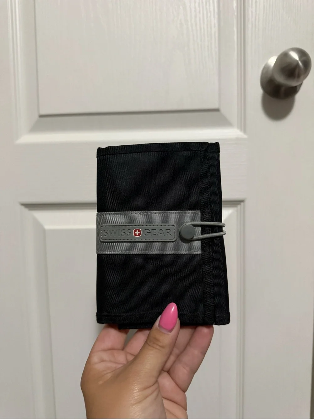 SwissGear durable trifold
